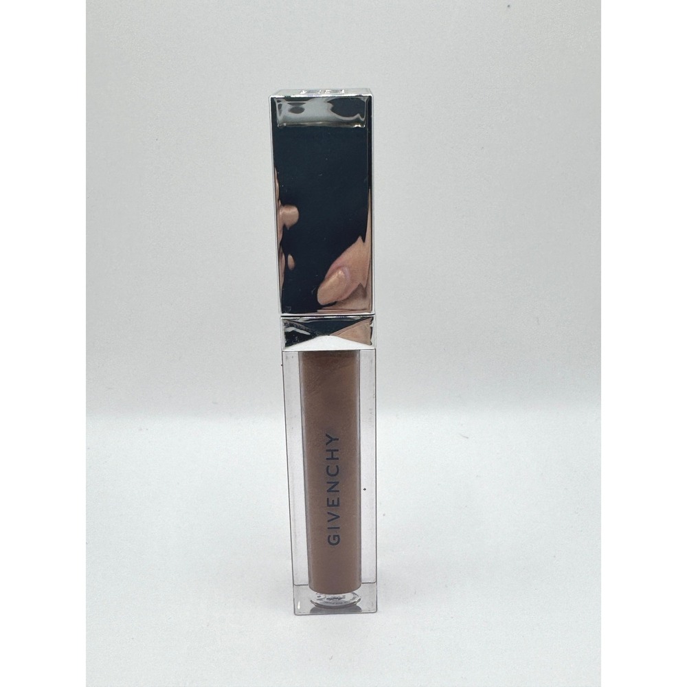 Givenchy Couture Concealer 44 NEW